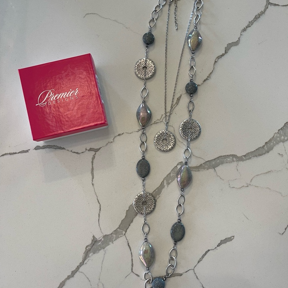 Premier Designs Silver and Black Necklace